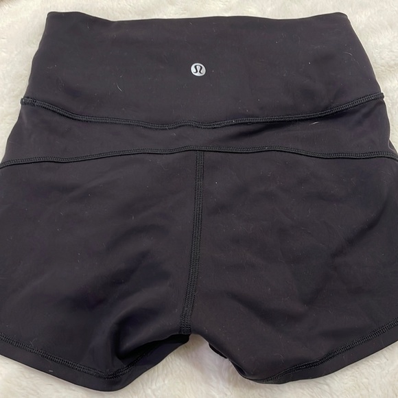 Lululemon black athletic shorts size 4 - Picture 1 of 4